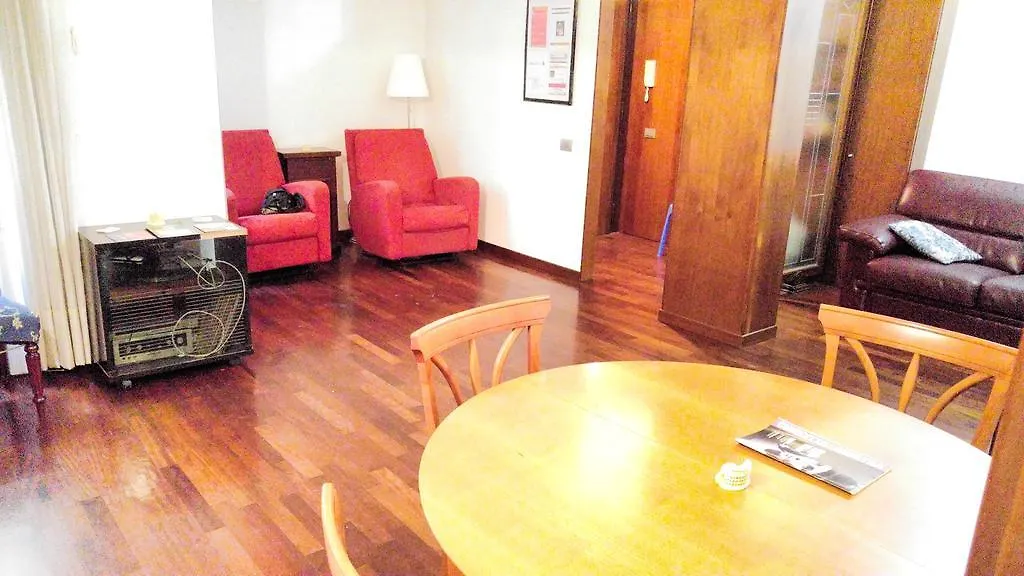 Appartamento Turistico Laura Rom Lejlighed